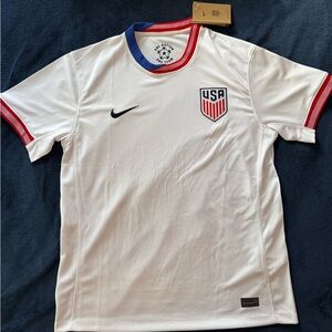 USA soccer jersey size Large